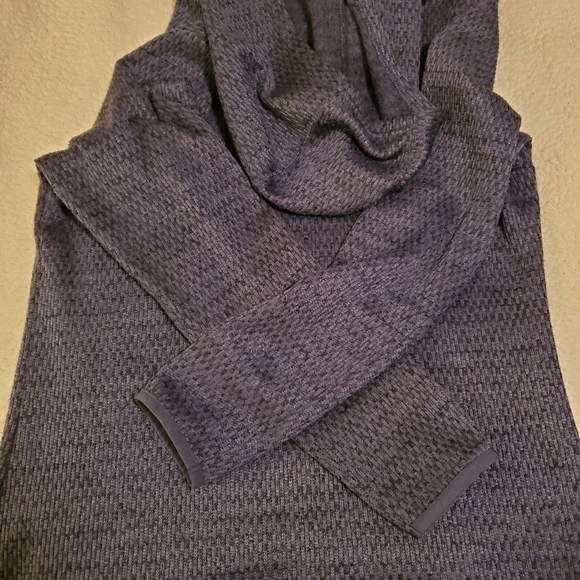 Womens Size large, Columbia hoodie. Navy Blue. In good condition - Picture 5 of 5